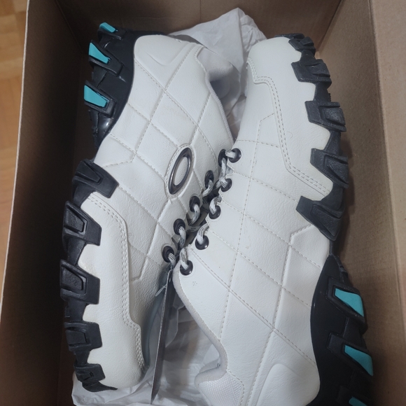 Oakley Hammer - Picture 3 of 4